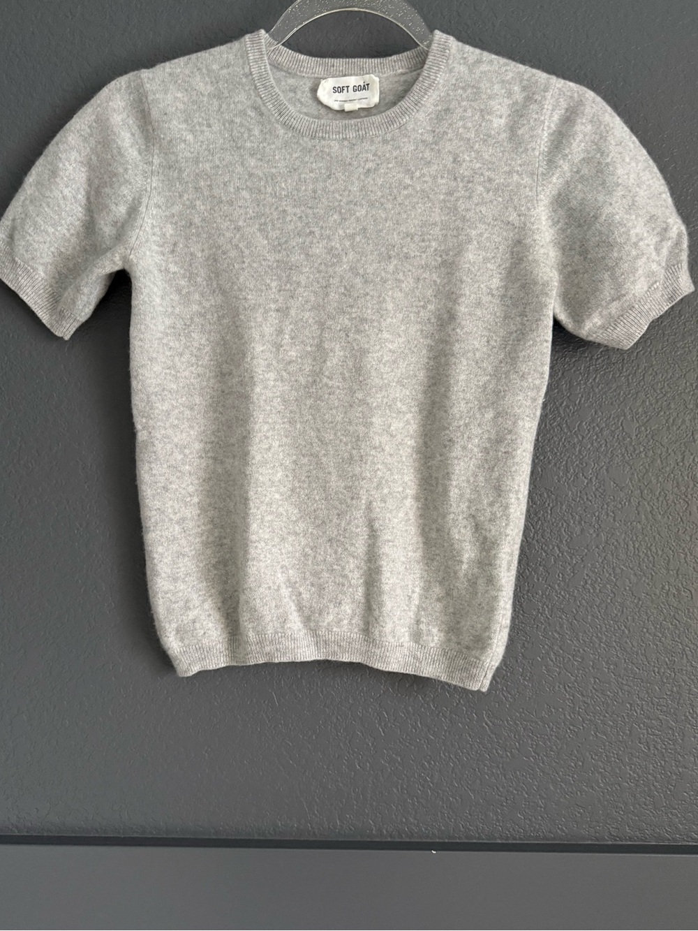 SOFT GOAT • 100% cashmere short sleeve sweater top - gray - XS